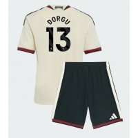 Dres Manchester United Patrick Dorgu #13 Tretina pre deti 2026-27 Krátky Rukáv (+ trenírky)